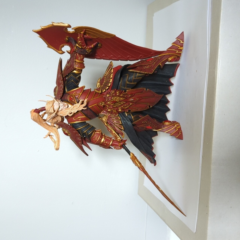 World of Warcraft Series 3 Quin'Thalan Sunfire Blood Elf Paladin Figure